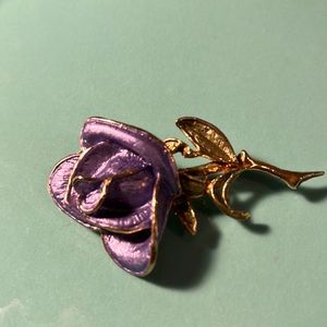 Flower brooch